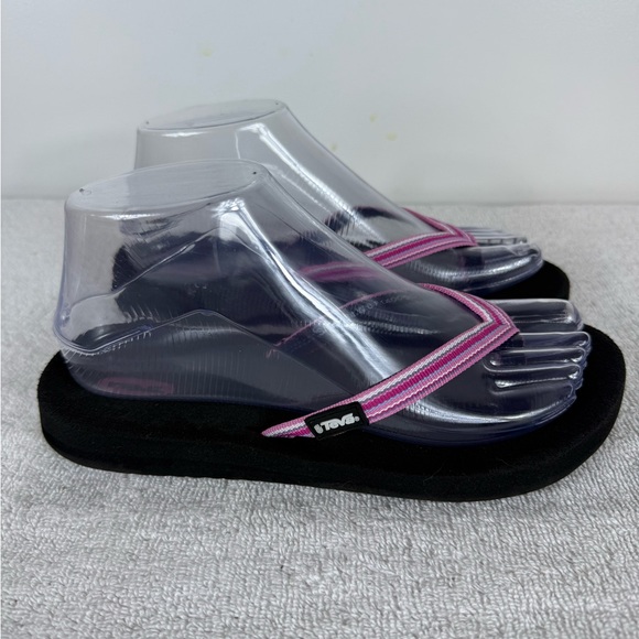 Teva‎ Womens Flip Flop Sandals Purple Pink Black Size 6 Summer Beach - Picture 1 of 8
